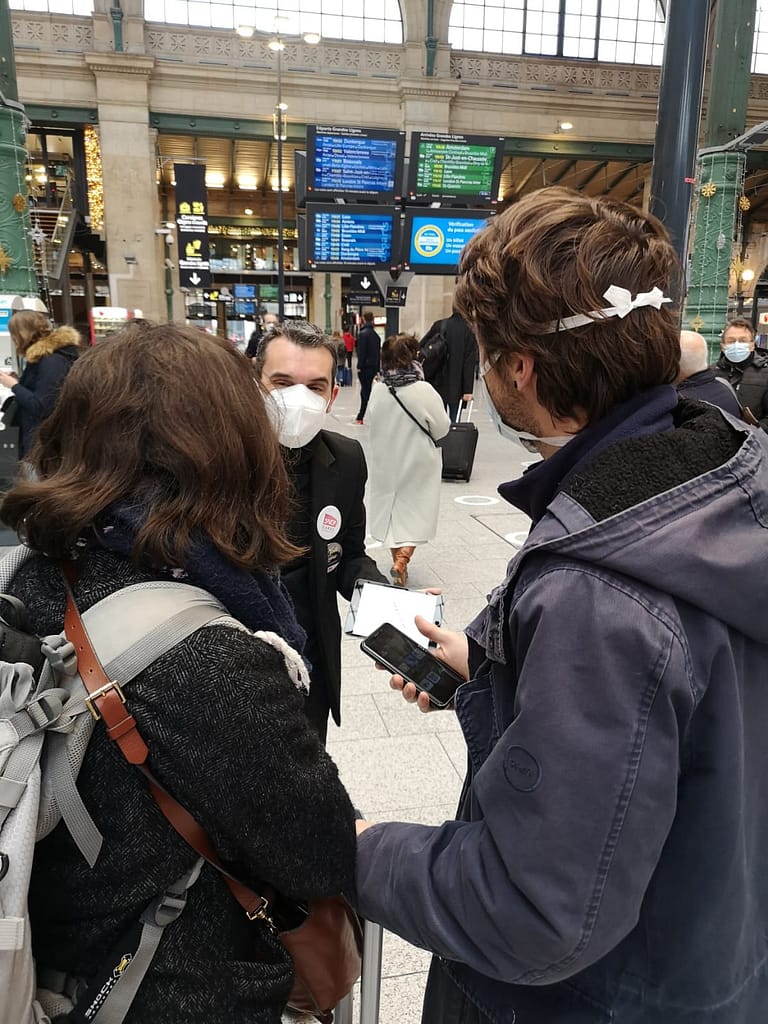 Magie sur tablette pour promouvoir un produit